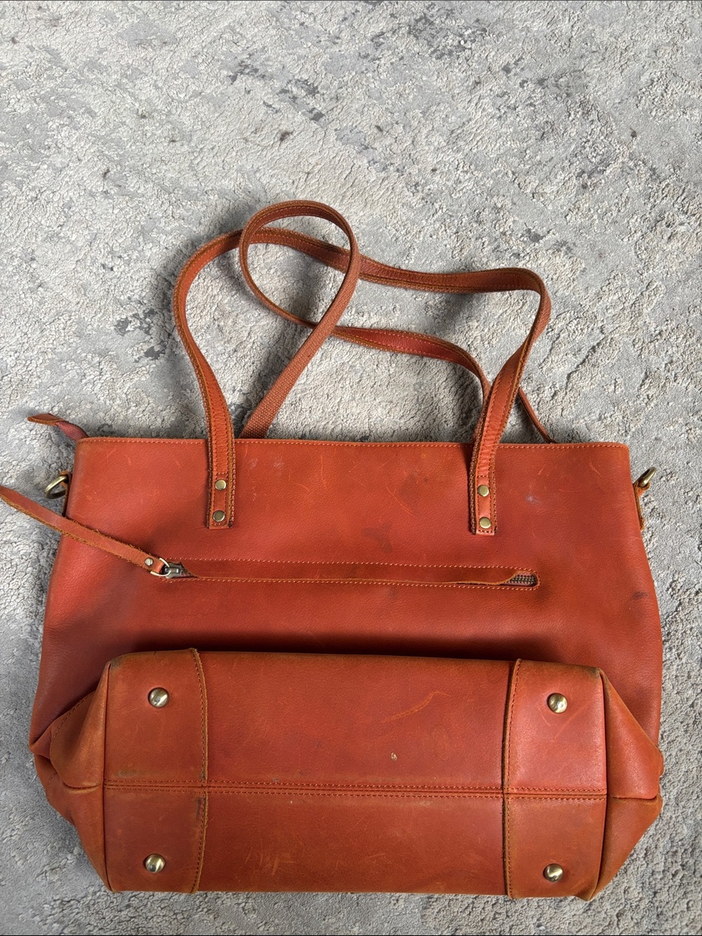 Everyday Leather Tote in Burnt Orange - Picture 3 of 8